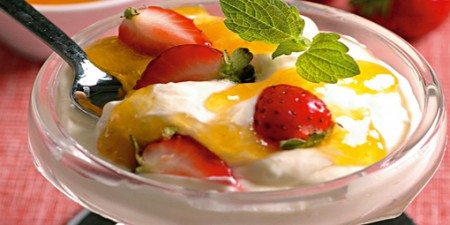 Krém mascarpone s ovocím